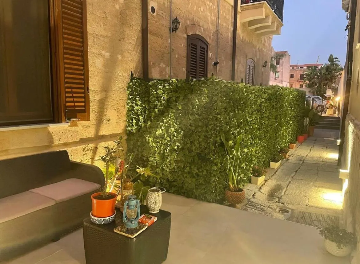 Charming Villa Di Gregorio Palermo 0*,  Itálie